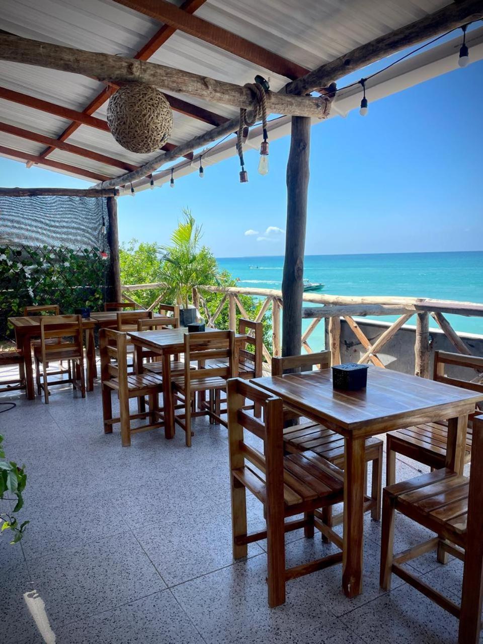 Hotel Mandala Beach Club Pendales Exterior foto